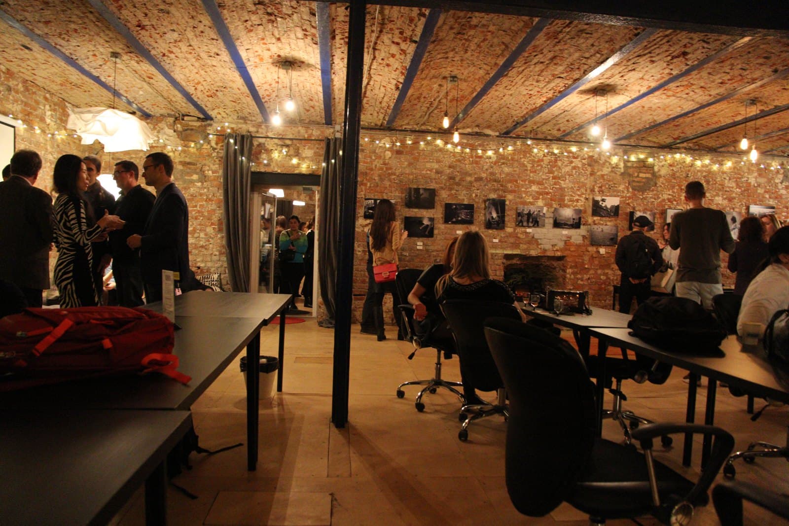 At the Yellow Door - A full house